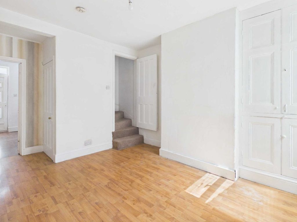 Property photo 2 of 8 Picture No. 01