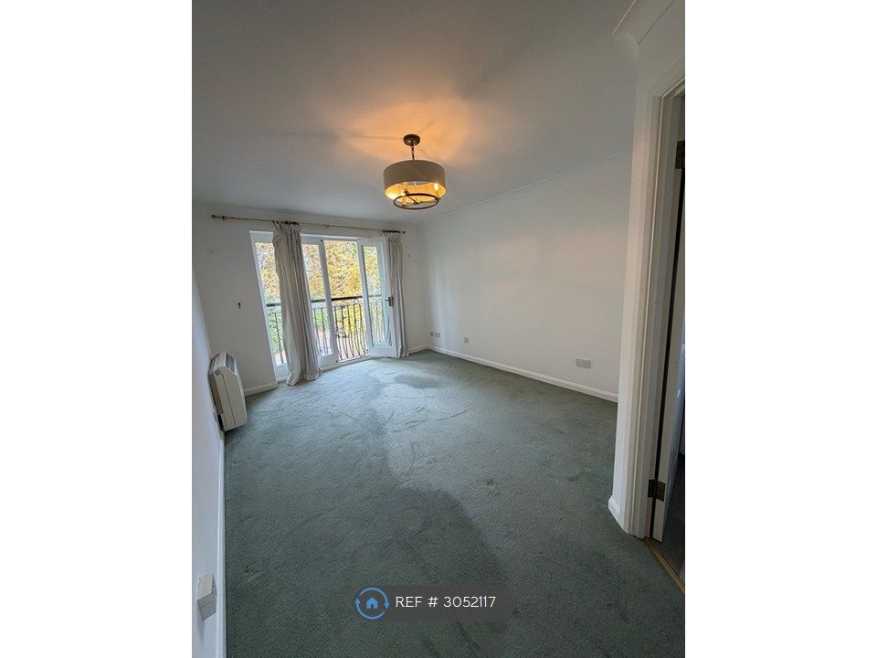 Property photo 3 of 8
