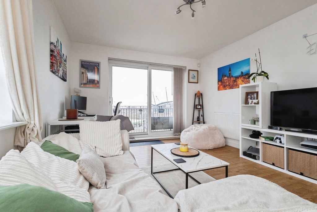 Property photo 2 of 15 Pbox-Img.Jpg