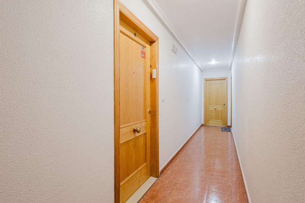 Property photo 3 of 38
