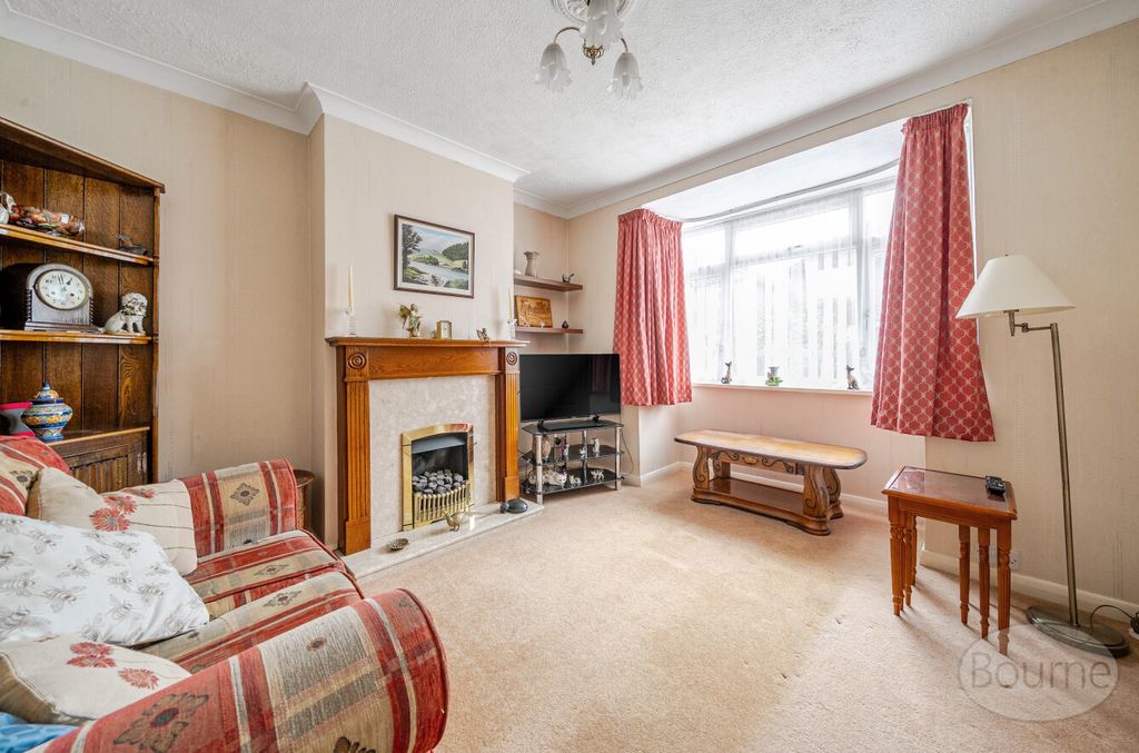 Property photo 2 of 17 d40Ca39d-A2A7-445...