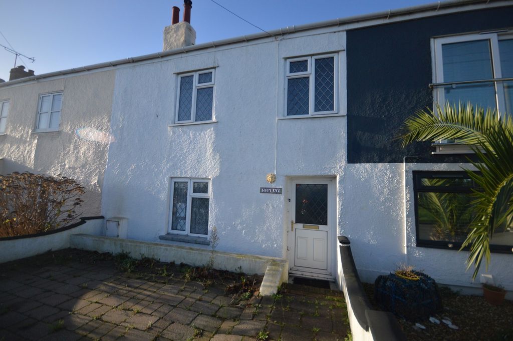 Property photo 1 of 21 Front