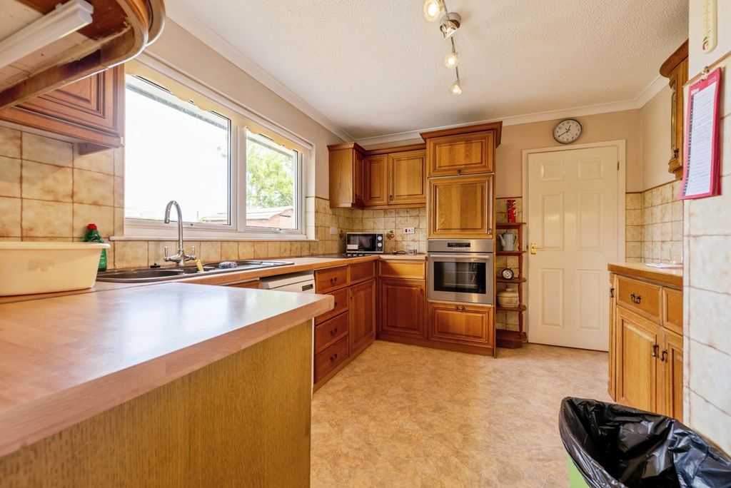 Additional image 9 of 3 bed bungalow for salePenmead Road, Delabole, Cornwall PL33