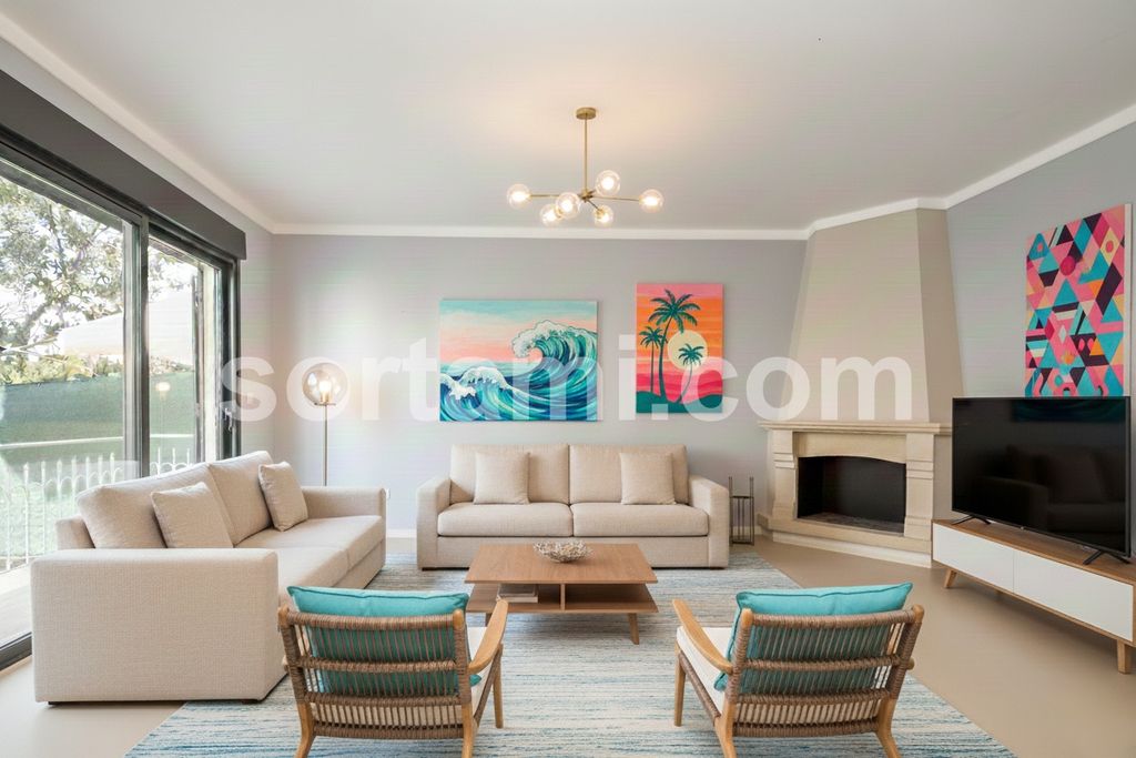 Property photo 2 of 40