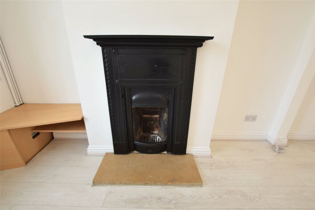 Property photo 3 of 14 Feature Fireplace