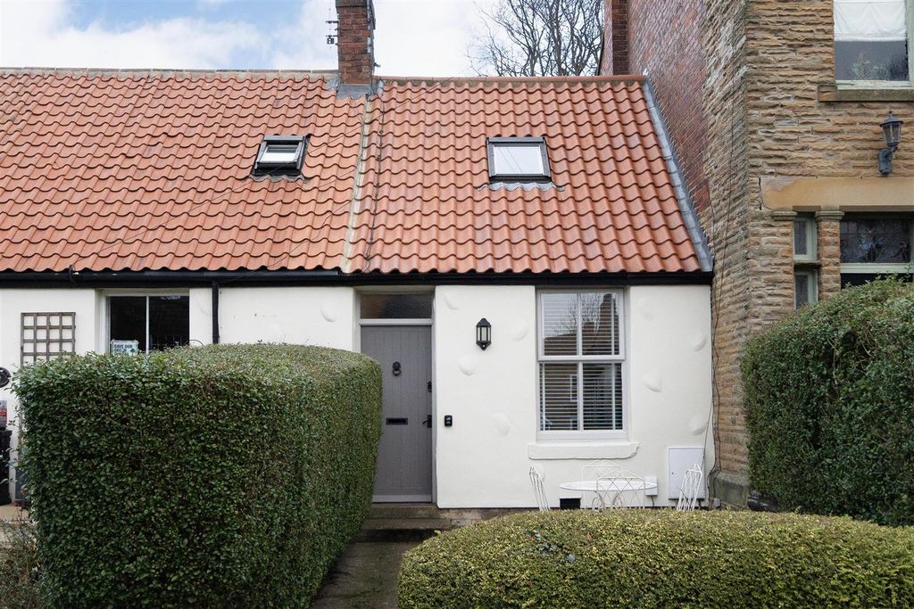 Property photo 1 of 9 External