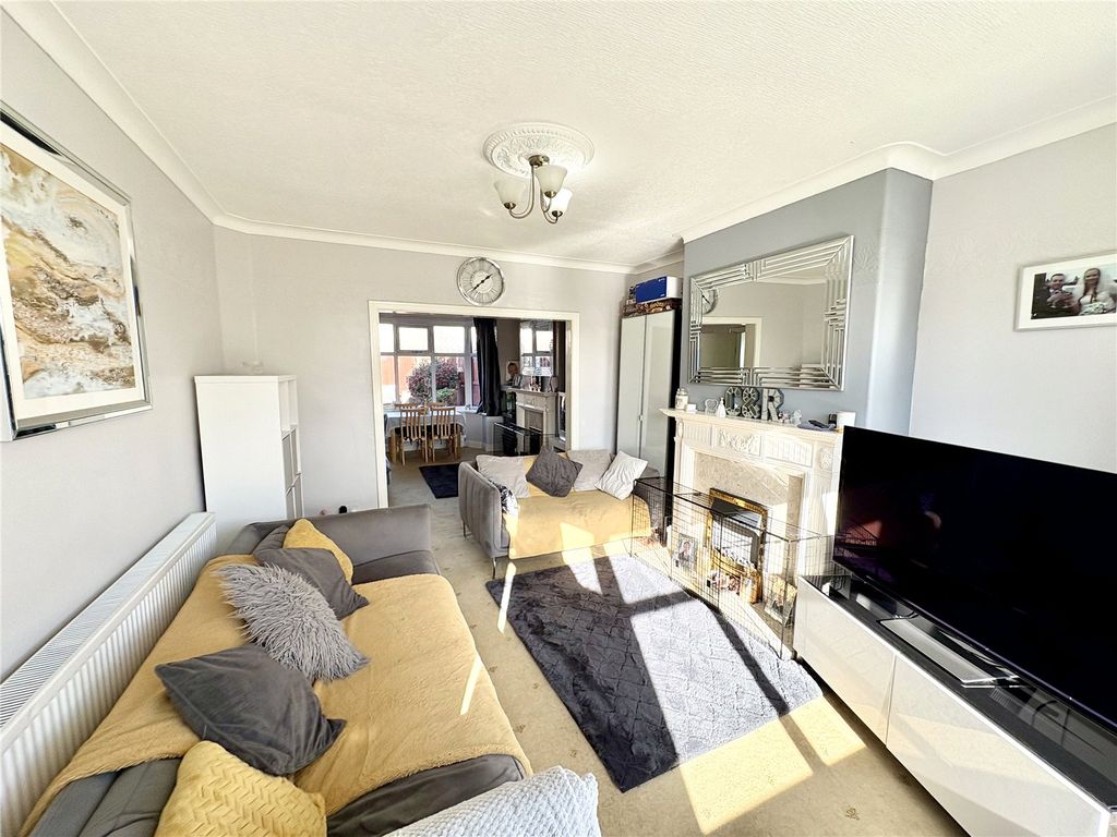 Property photo 3 of 24 Picture No. 15