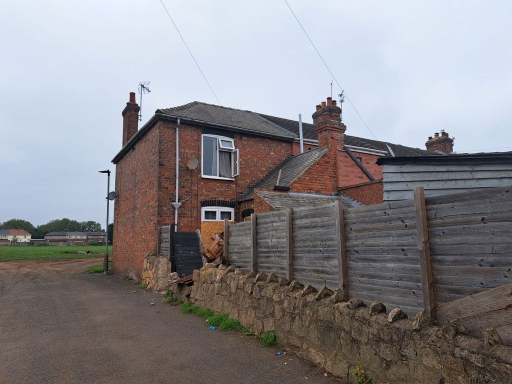 Property photo 3 of 3