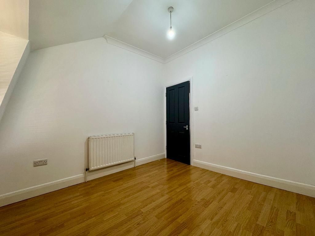 Property photo 2 of 8 Photo 2