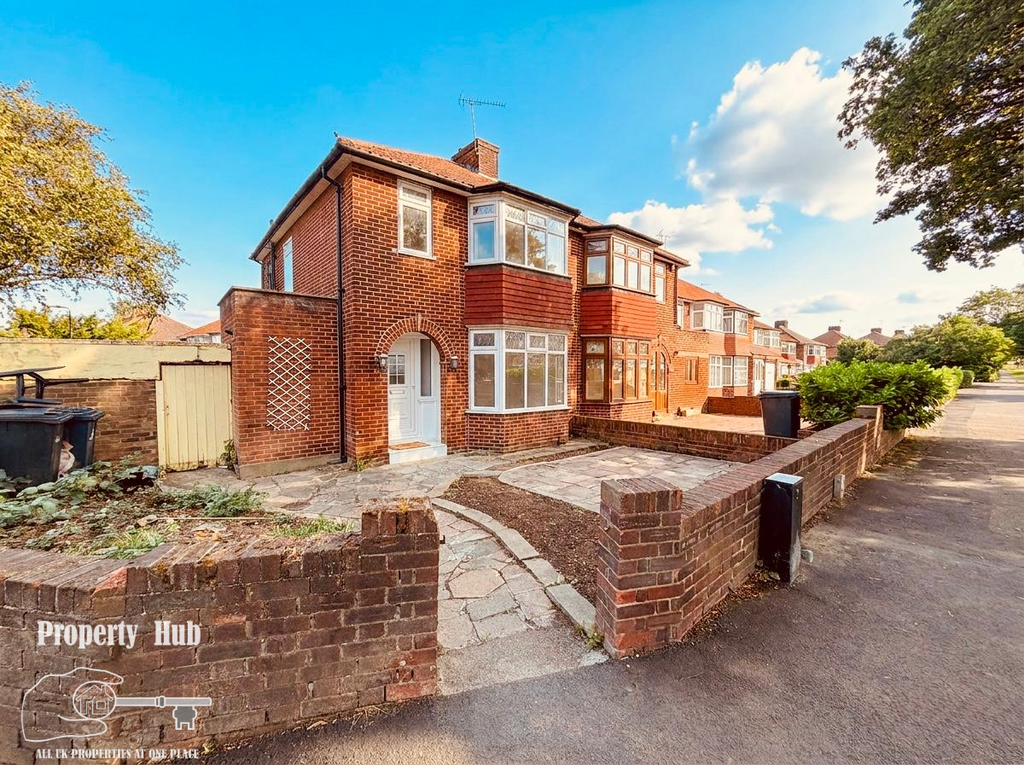 Property photo 1 of 13 106 Whitton Avenue, Greenford, Ub6 0Px (8)