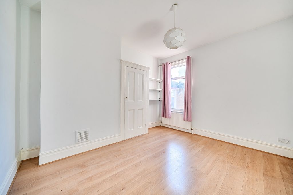 Property photo 3 of 15 1409455-7-69835Ca...