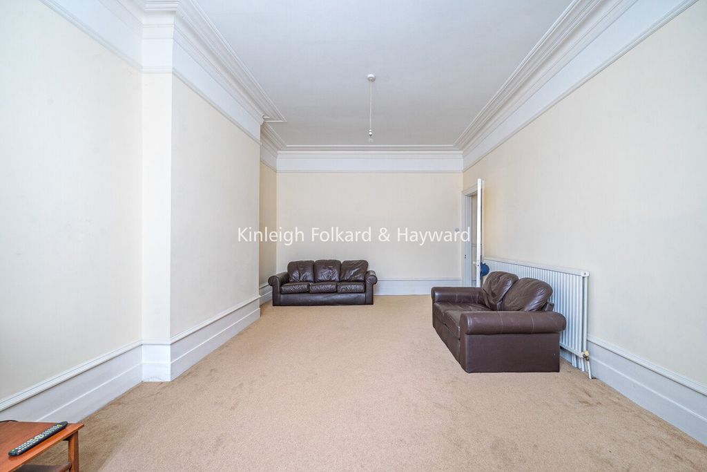 Property photo 2 of 16 Picture No. 07