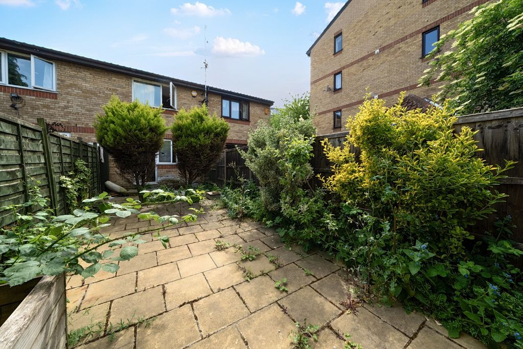 Property photo 3 of 4 4124235