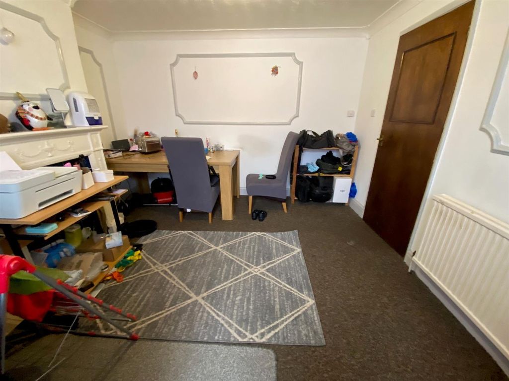 Property photo 3 of 11 F2.Jpg