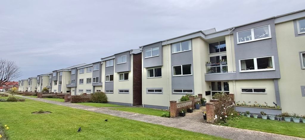 Additional image 19 of 2 bed flat for saleGloddaeth Avenue, Llandudno LL30