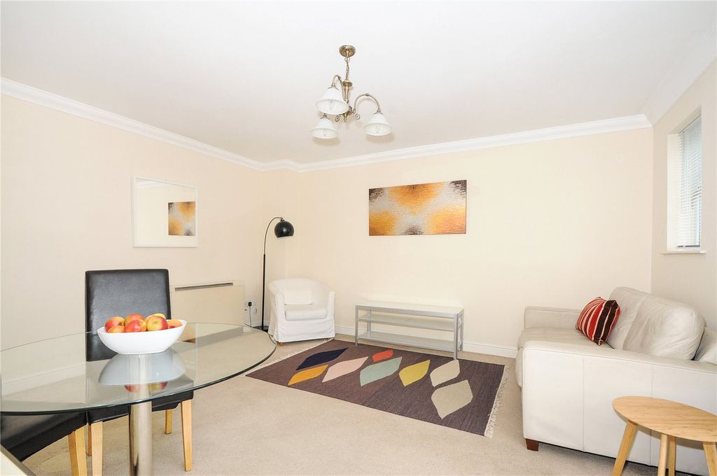 Property photo 3 of 8 Reception Room