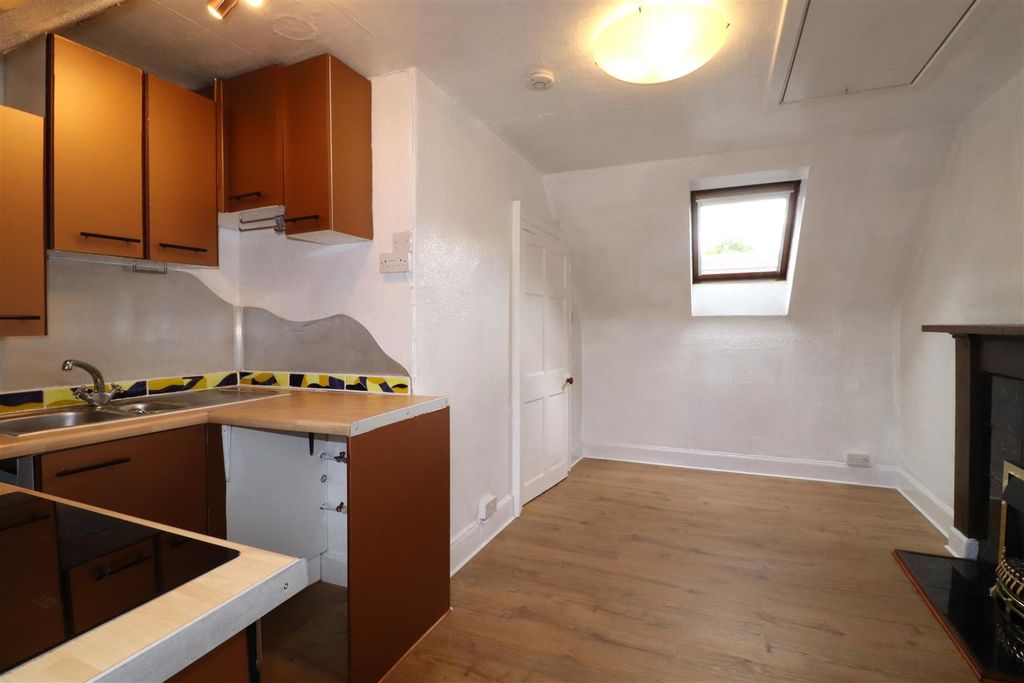 Additional image 9 of 1 bed flat for sale3 Bales Buildings, Argyle Street, Inverness IV2