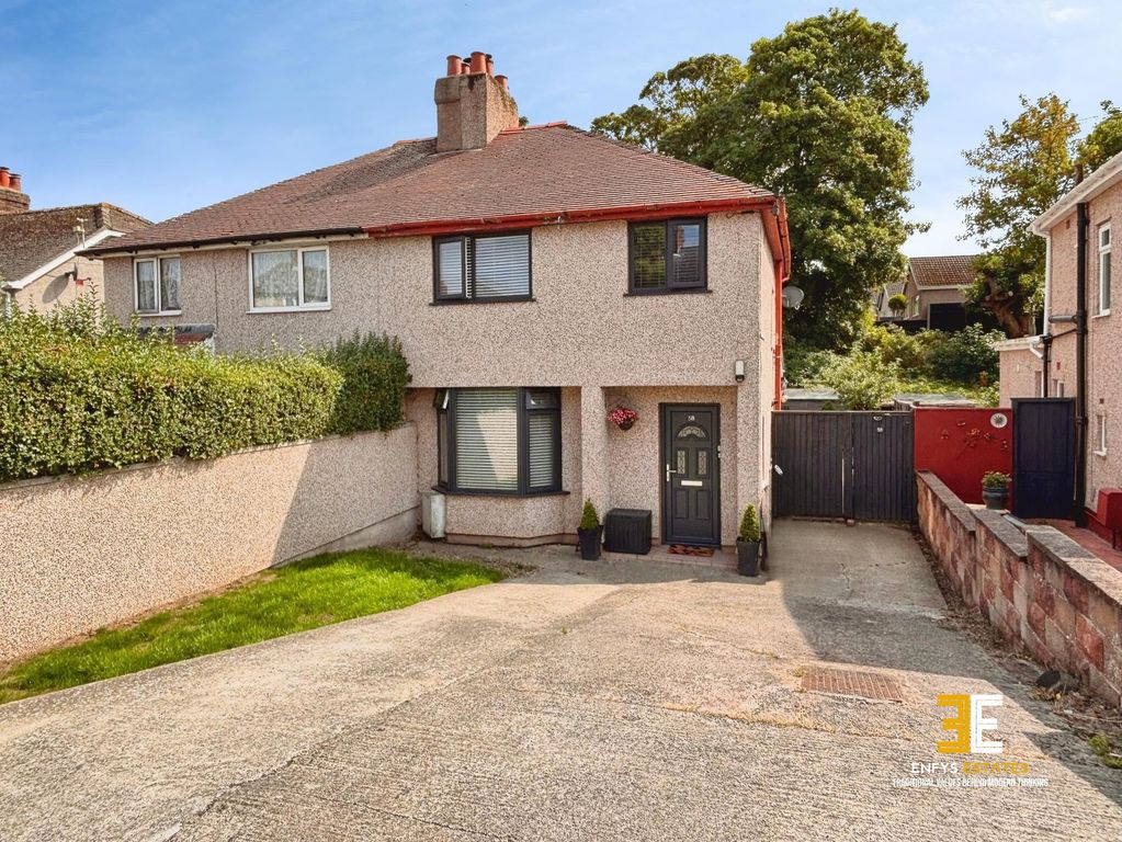 Property photo 2 of 23