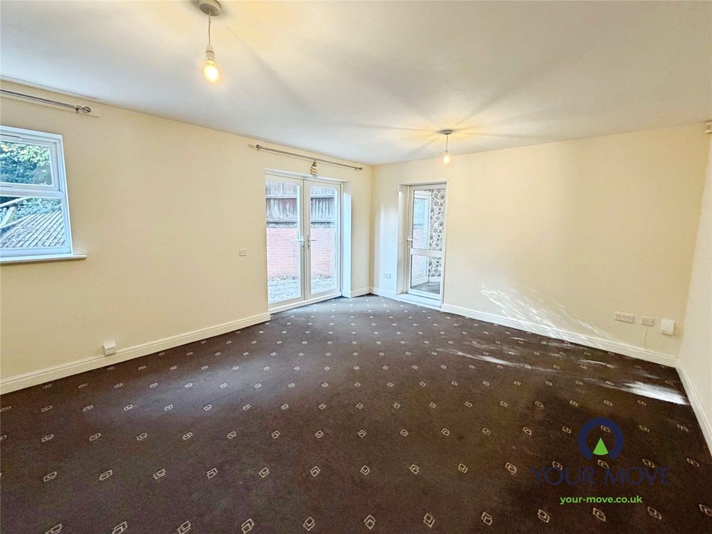 Property photo 2 of 18 Picture No. 12