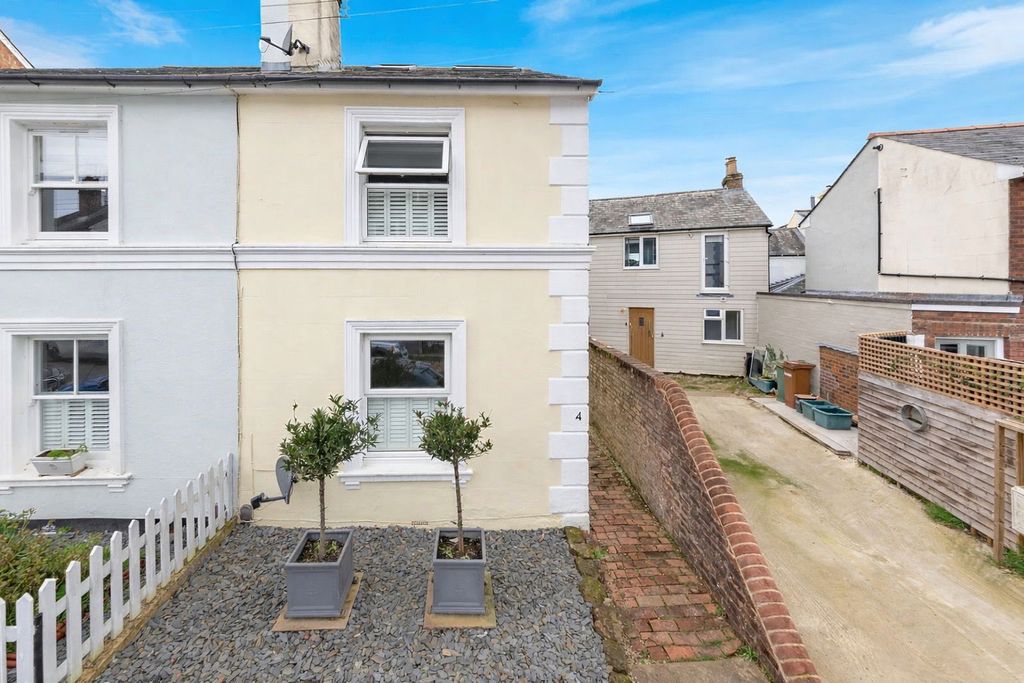 Property photo 1 of 26