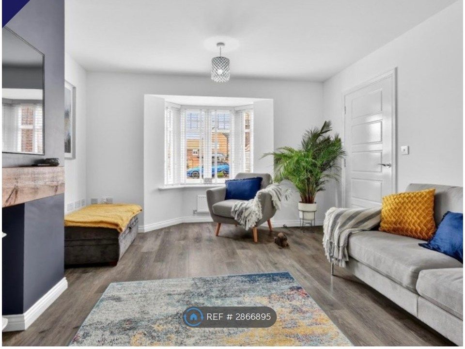 Property photo 2 of 14