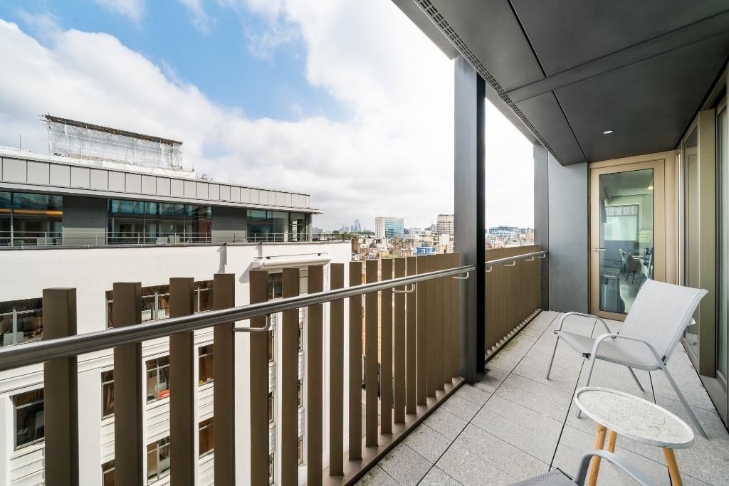 Property photo 2 of 12 Pearson Square W1T 3Bj-3 (1024x683).Jpg