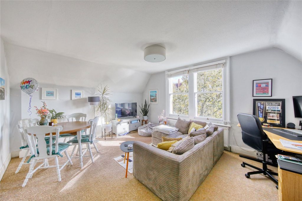 Property photo 2 of 8 Picture No. 06