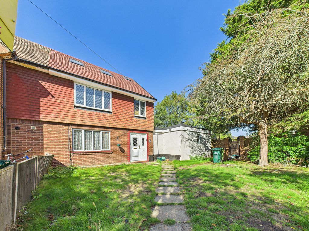 Property photo 1 of 25