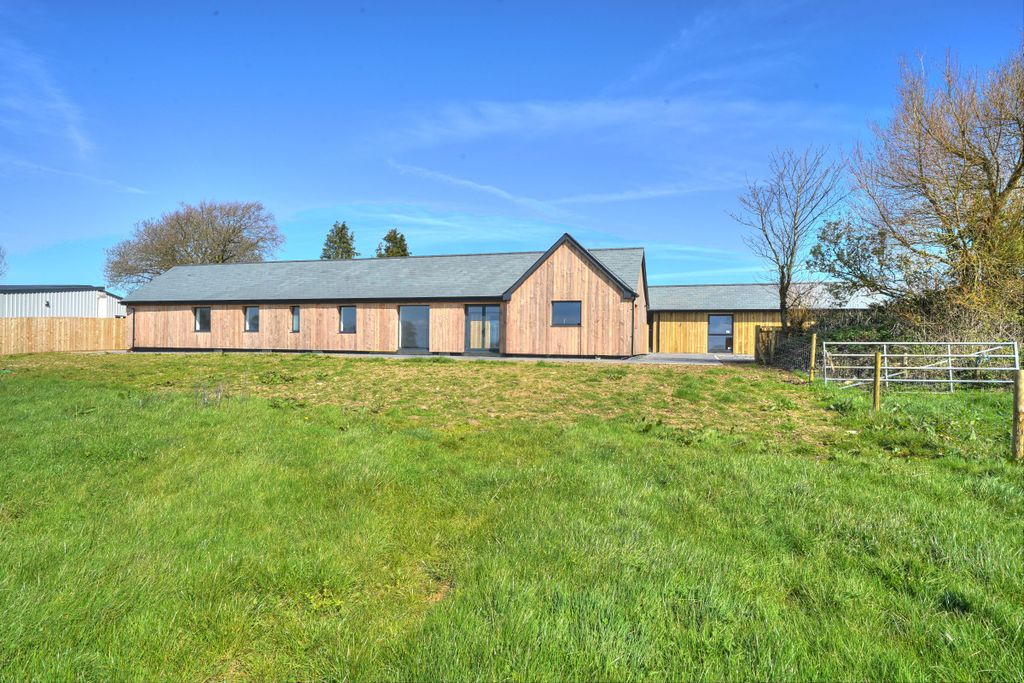 Property photo 1 of 23