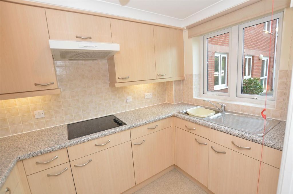 Property photo 3 of 15 Kitchen