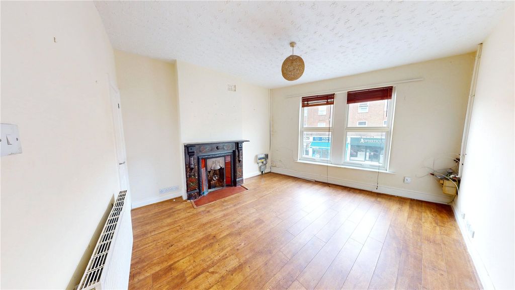 Property photo 2 of 7 Picture No. 11