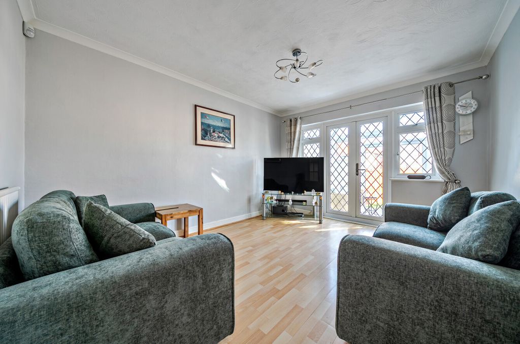 Property photo 2 of 22 1417047-15-69A568...