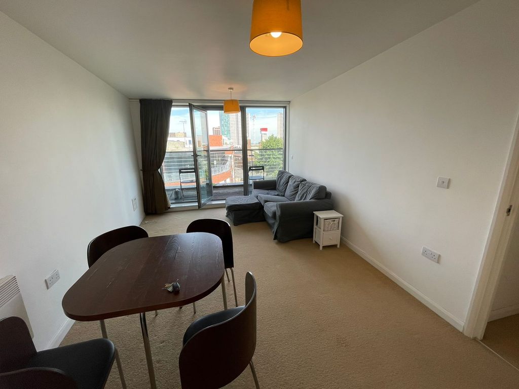 Property photo 3 of 9 Img-20220617-Wa0001