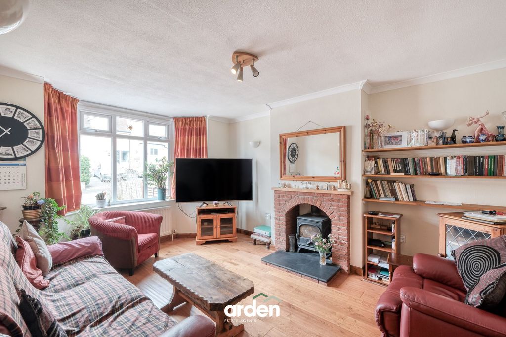 Property photo 2 of 9