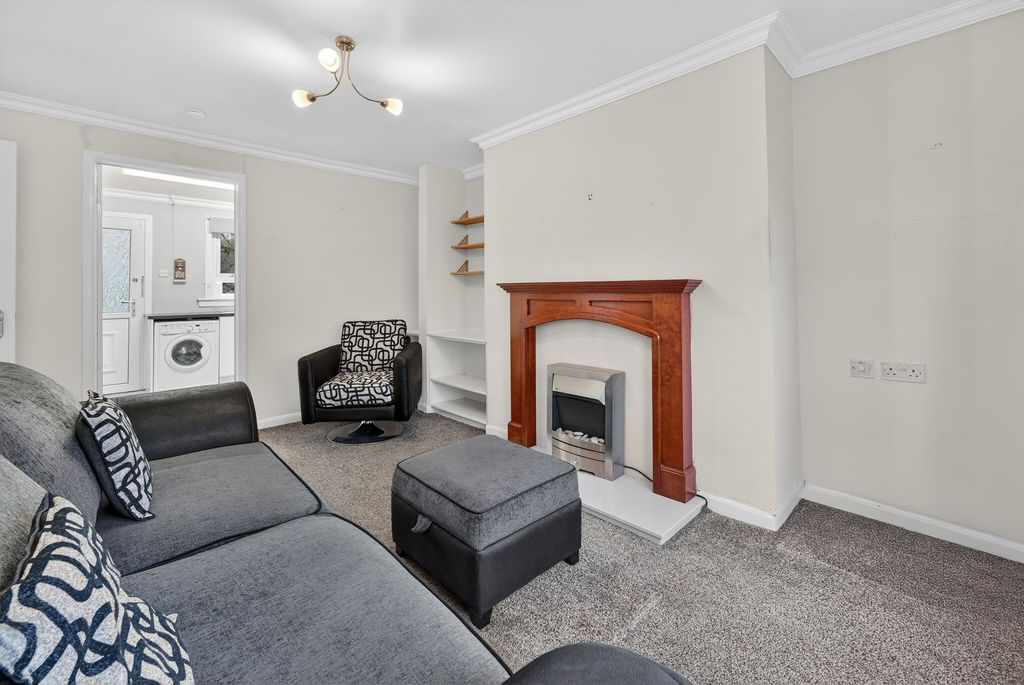 Property photo 2 of 24