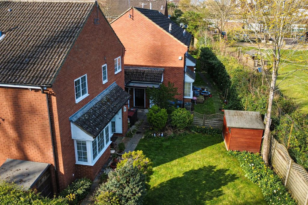 Property photo 1 of 12 External