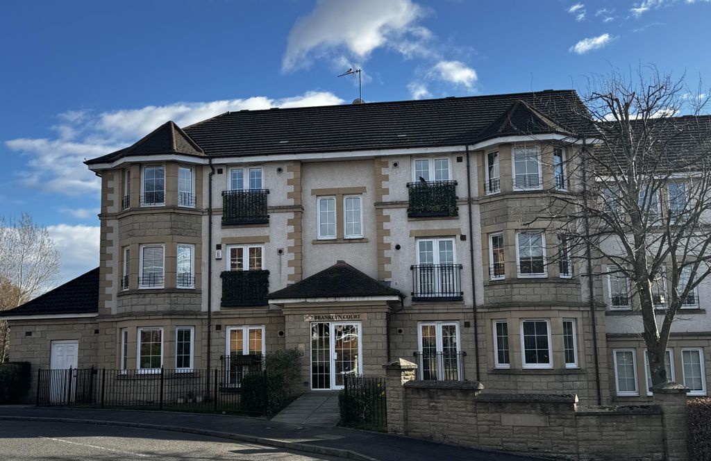 Property photo 2 of 10