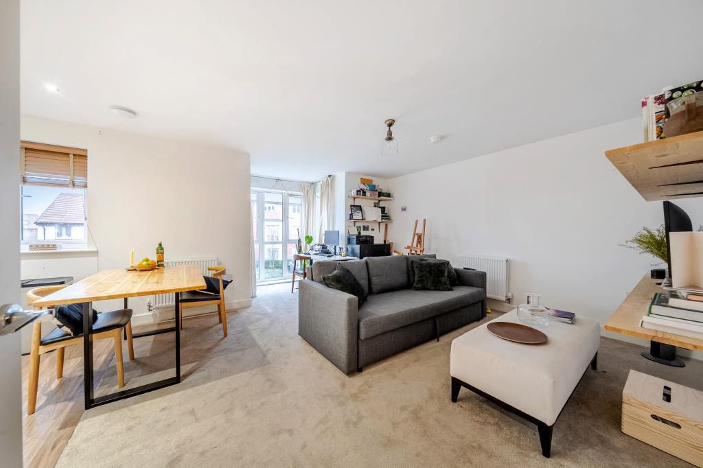 Property photo 3 of 20 Reception/Kitchen