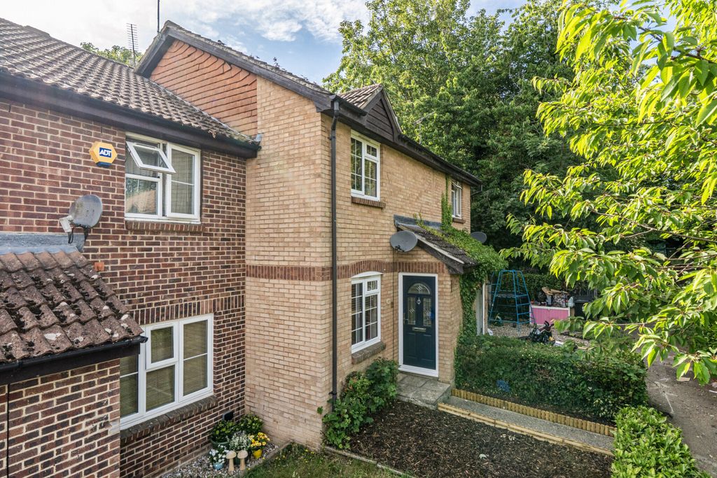 Property photo 2 of 16 Picture No. 29