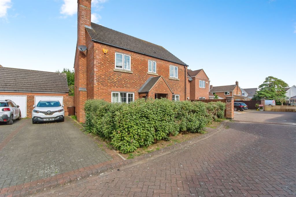 Property photo 1 of 18