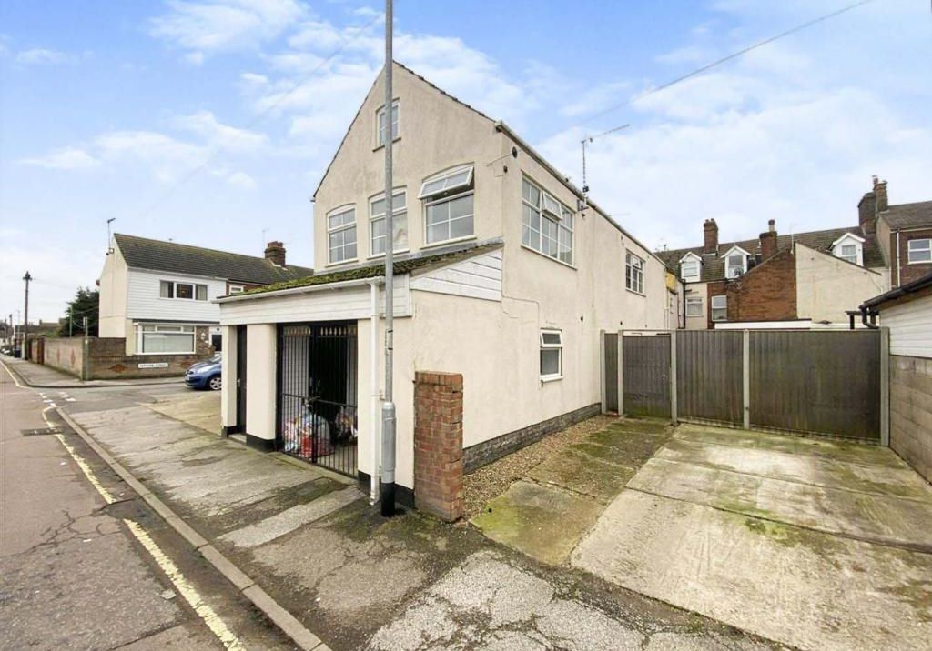 Property photo 1 of 1