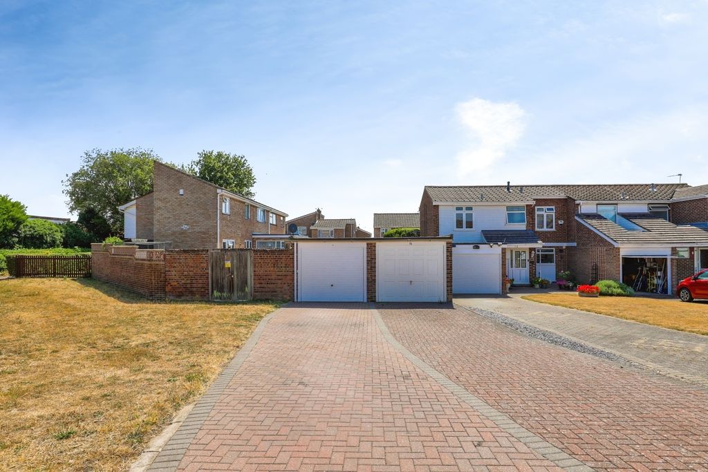 Property photo 3 of 17 Pbox-Img.Jpg