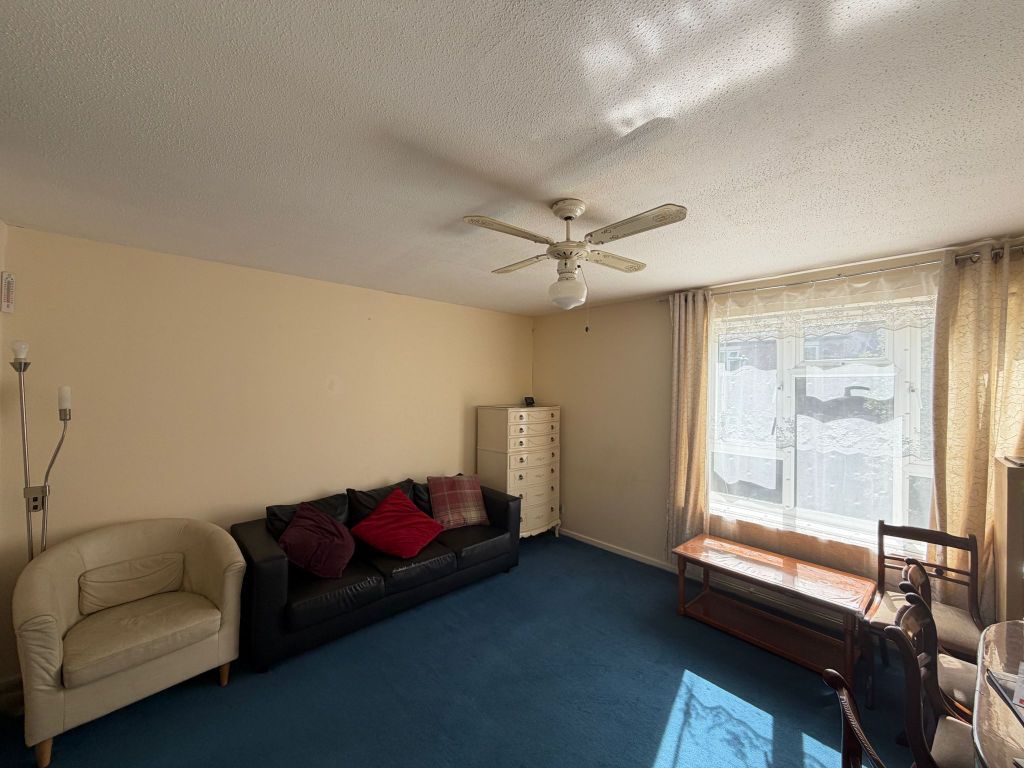 Property photo 1 of 5