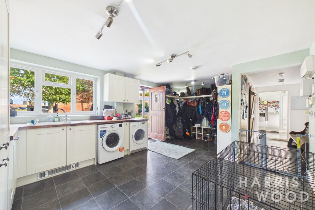Property photo 3 of 52 5503562