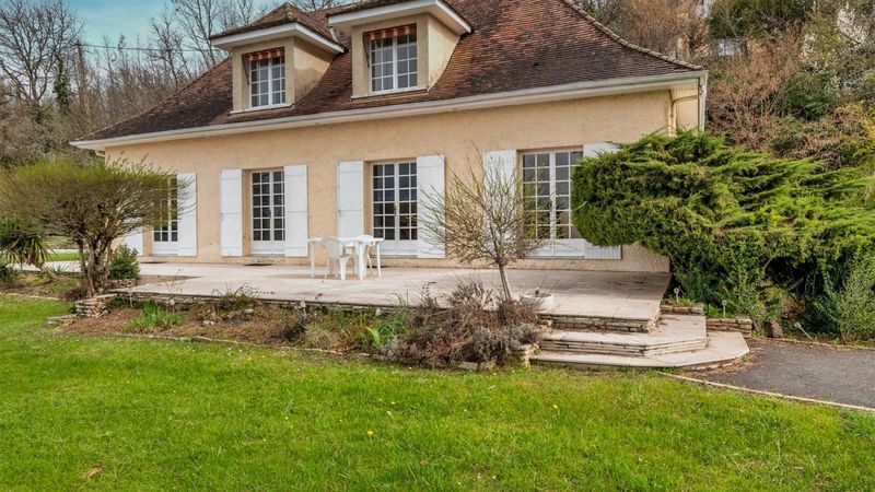 Property photo 1 of 14 Photo 1