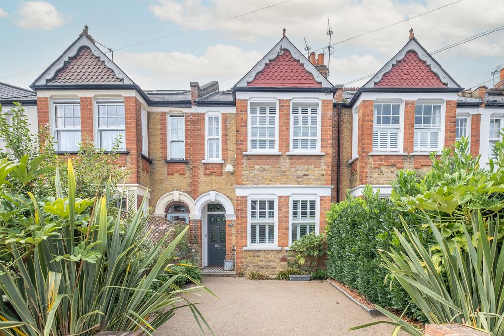 Property photo 1 of 13