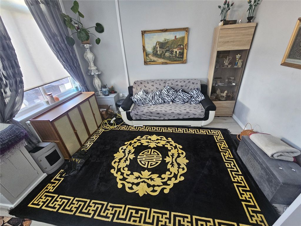 Property photo 2 of 18 Picture No. 10