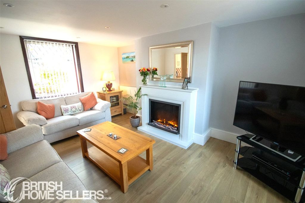 Property photo 2 of 12 Picture No. 20
