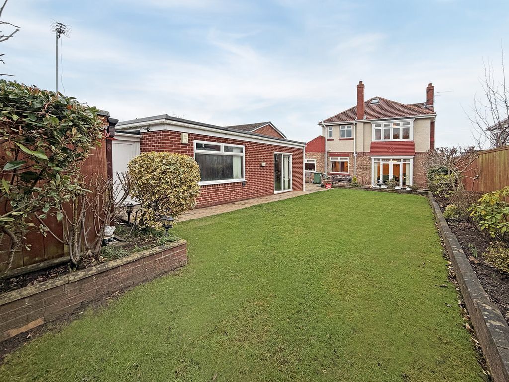 Property photo 3 of 39