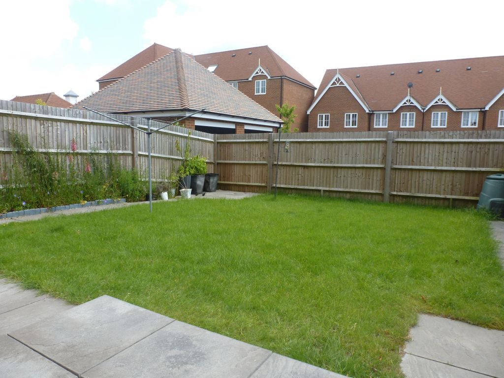 Property photo 2 of 10 Garden